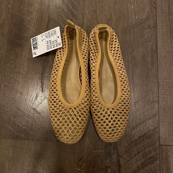 H&M Tan Women's Mesh Flats - Picture 1 of 3